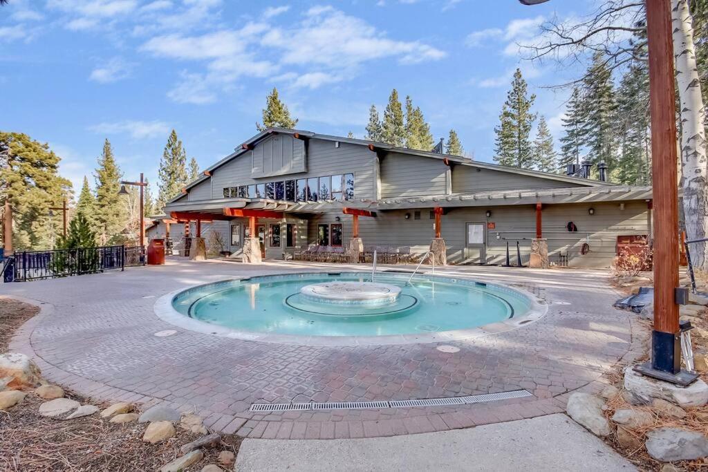Slope Side Studio In Northstar Village! Траки Экстерьер фото